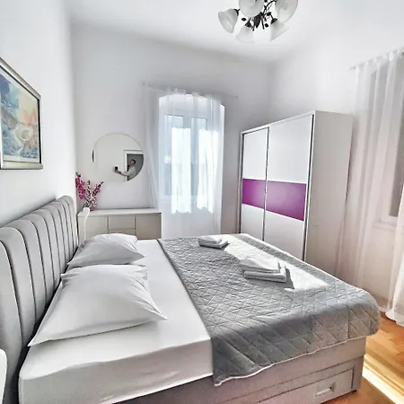 Anamarija-bacvice Apartmán *