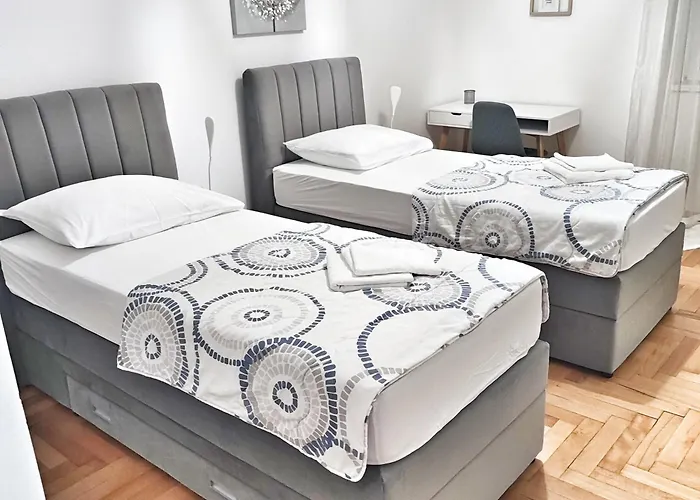 Daire Anamarija-bacvice Split