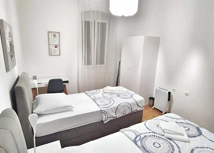 Anamarija-bacvice * Split